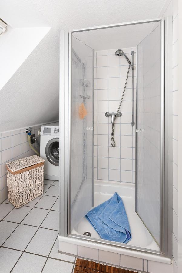 Ferienwohnungen Oll Freesenhuus Esens Esterno foto